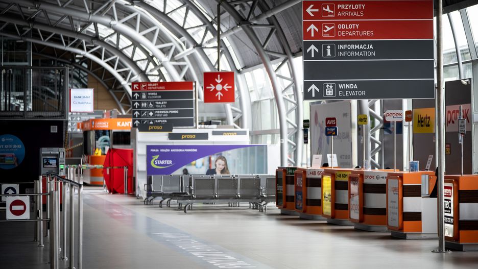 Międzynarodowy port lotniczy Warszawa-Modlin w czasie pandemii