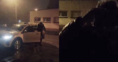 Opuściła auto, koła się kręciły. "Mogę parkować, gdzie mi się podoba"