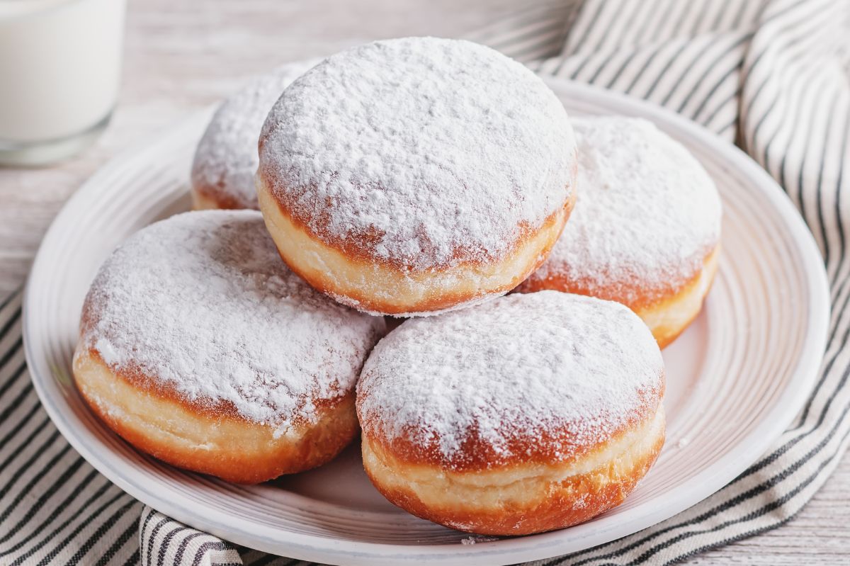 Homemade doughnuts are pure gold - I recommend them with a clear conscience!