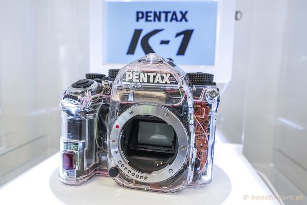 Pentax K-1 przezroczysta obudowa