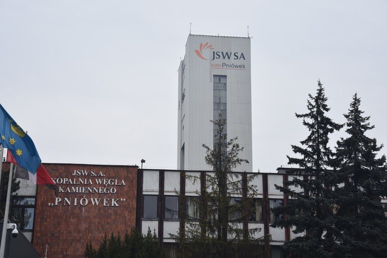 Pniówek: Wypływ metanu w KWK Pniówek. Konieczne wycofanie 14 górników