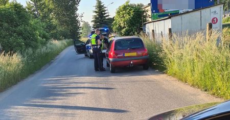 Kierująca miała 2 promile alkoholu, a w aucie dwójkę dzieci