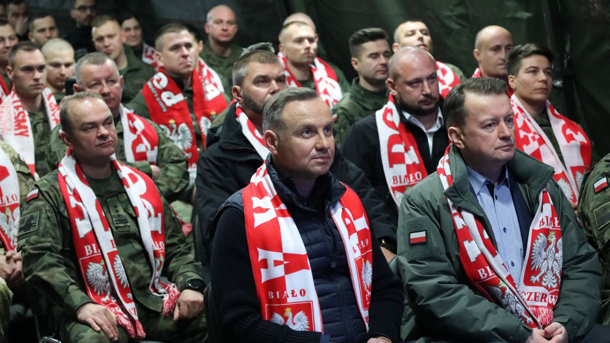 Prezydent mecz oglądał w bazie wojskowej w Nowej Łuce