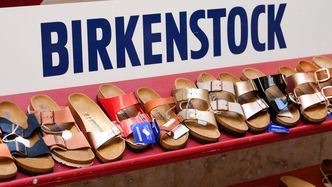 Birkenstock na giełdzie w Nowym Jorku. Debiut okazał się klapą