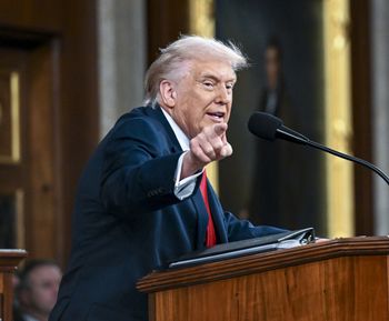 Cieśnina Ormuz zablokowana przez Iran. USA będą eskortować tankowce?