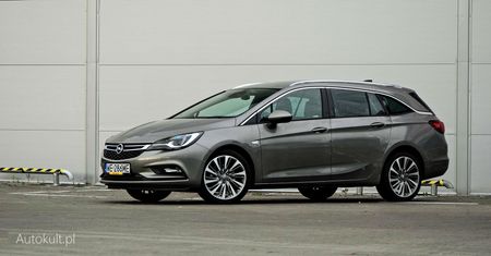 Opel Astra Sports Tourer 1.6 CDTI AT Elite - zdjęcia