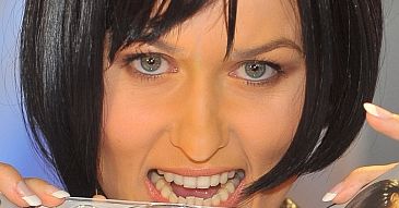 Sara May: "Moja kariera coraz piękniej kwitnie!"