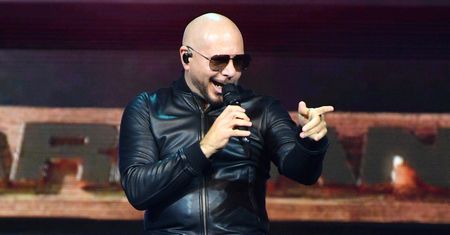 Będzie drugi koncert Pitbulla w Polsce. Internauci drwią: "za ile odwołujecie?"