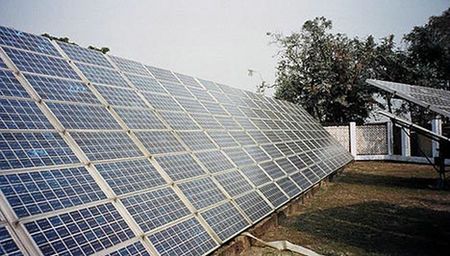 Indie planują wdrożenie elektrowni słonecznych o łącznej mocy 20GW do 2020 roku