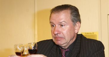 Stockinger pił po kryjomu!