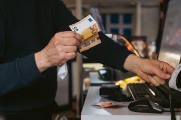 Euro miało zaprowadzić w Bułgarii rewolucję. Oto co dziś dzieje się z cenami