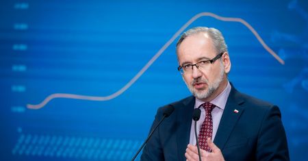 Sprzęt od handlarza perfum. Pandemiczne wydatki resortu zdrowia