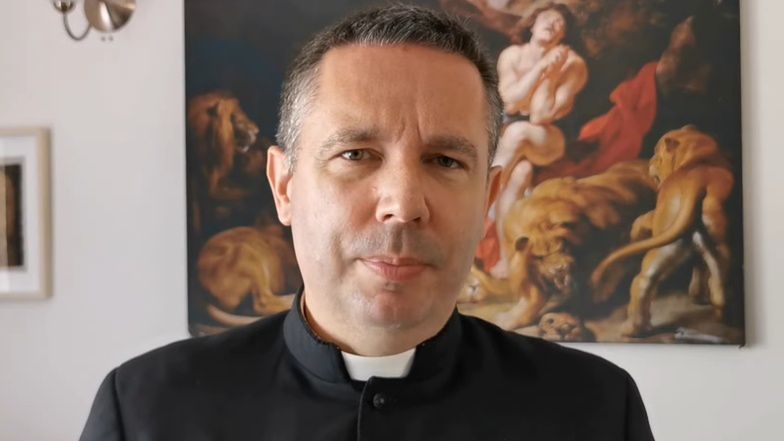 Ksiądz Daniel Wachowiak mówi o obecności dzieci na mszy świętej