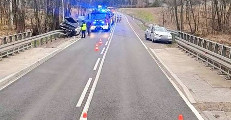 Wypadek z udziałem prof. Jerzego Bralczyka. Policja bada okoliczności