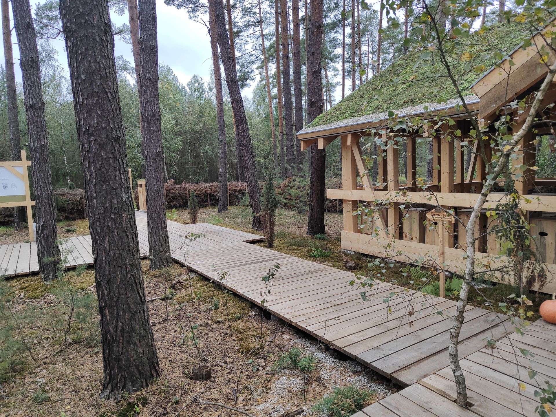 Ścieżka ekologiczna wokół zamku w Stobnicy