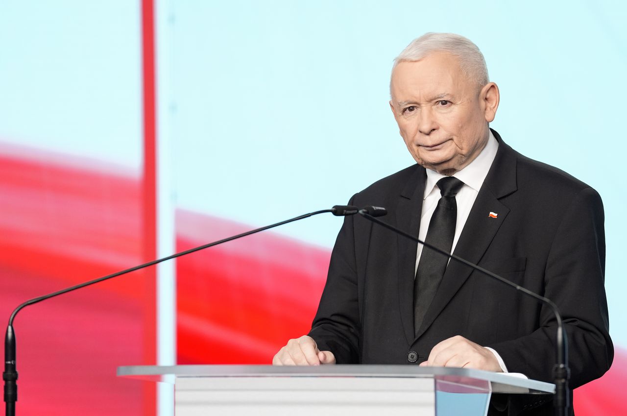 PKW odroczyła decyzję ws. PiS. Jarosław Kaczyński komentuje