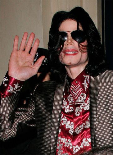 Michael "zarobił" na swojej śmierci 90 MILIONÓW!