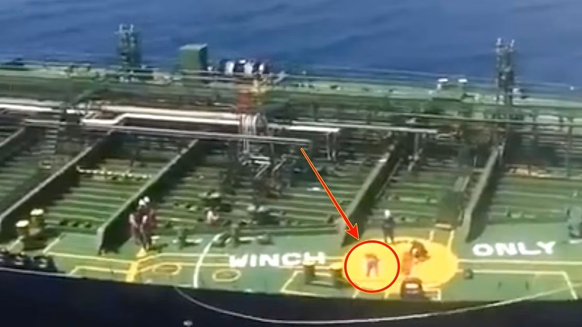 Moment uratowania nurka