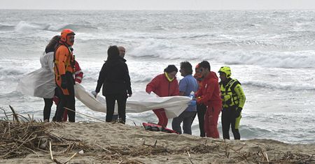 Rozbili się o skały. Nie żyje 58 migrantów
