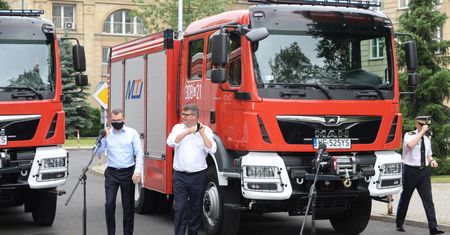 Rewal i Mielno niszczą każdego. Także w wyborach. Walka o wóz strażacki toczyła się do samego końca
