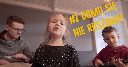 Jak spędzić czas z dziećmi, gdy mają wolne? Np. nagrać piosenkę #zostajewdomu