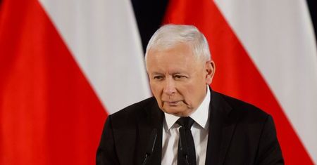 Najnowszy sondaż dla WP. Siemoniak: Kaczyński ma problem