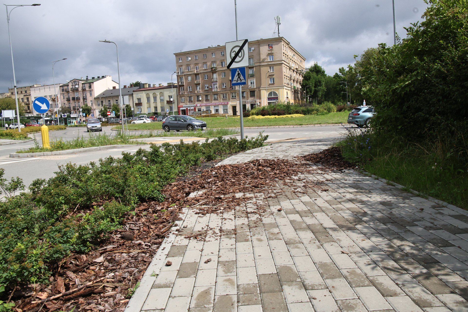 Woda zalewała nawet chodniki