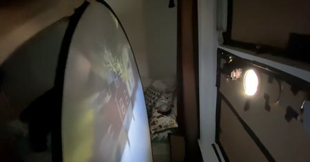 Brendon Barry pokazuje jak zrobić camera obscura w domu