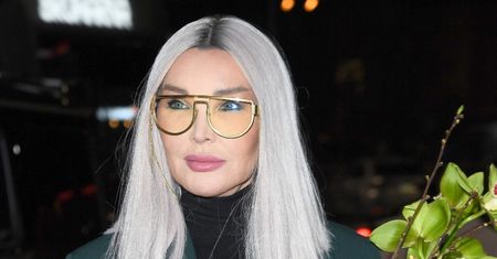 Ewa Minge opowiada, jak uratowała maltretowaną 14-latkę: "Była SZCZUTA PSEM i kopana"