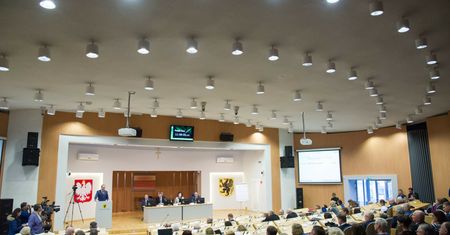 Skandaliczne słowa na sesji sejmiku. Radna chce konsekwencji