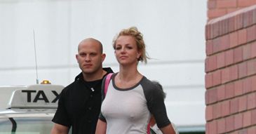 Britney BEZ MAKIJAŻU! I biustonosza...