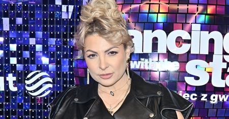 "Taniec z gwiazdami". Magdalena Narożna w rockowym wydaniu. ZASKAKUJĄCA stylizacja wokalistki [ZDJĘCIA]