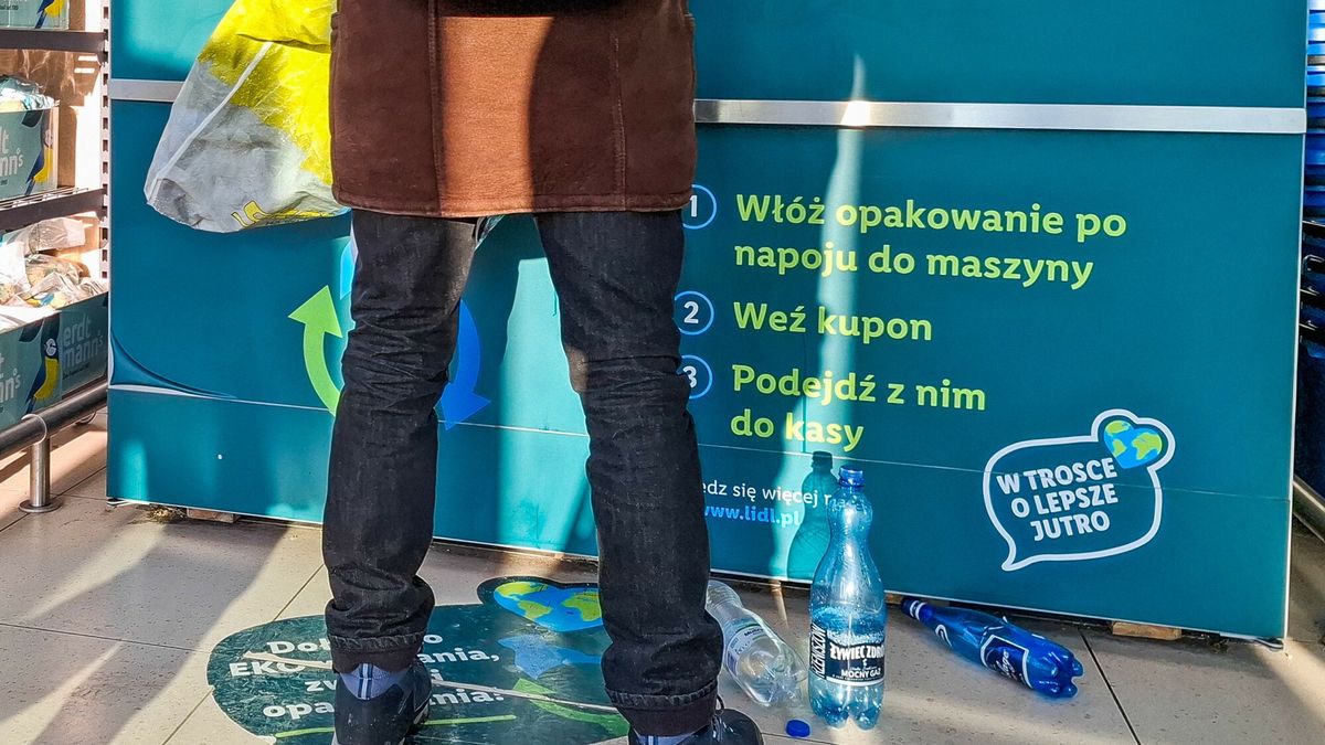 Tak oszukują przy recyklomatach