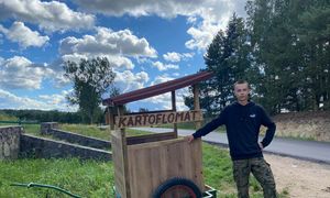 17-latek postawił kartoflomat na Podlasiu. W kilka godzin sprzedaje 90 kg