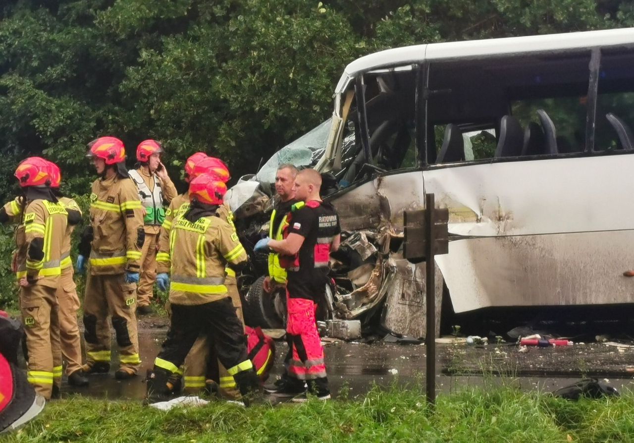 Wypadek autobusu z dziećmi. Nowe tragiczne informacje ze szpitala