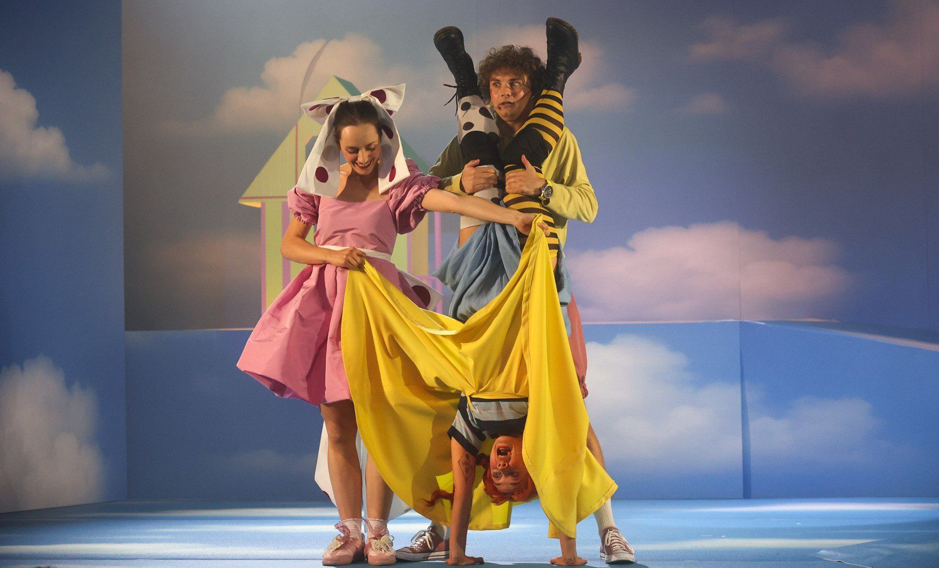 W &#34;Pippi Langstrumpf&#34; występuje cały zespól Teatru &#34;Maska&#34;