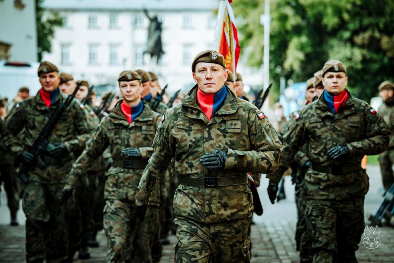 Zamość: Święto Wojsk Obrony Terytorialnej z całego kraju. Uroczystość zorganizowano na Rynku Wielkim (zdjęcia)