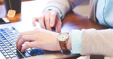 Wynagrodzenia w 2015 roku. Zobacz, ile zarabiali pracownicy zaczynający swoją karierę zawodową