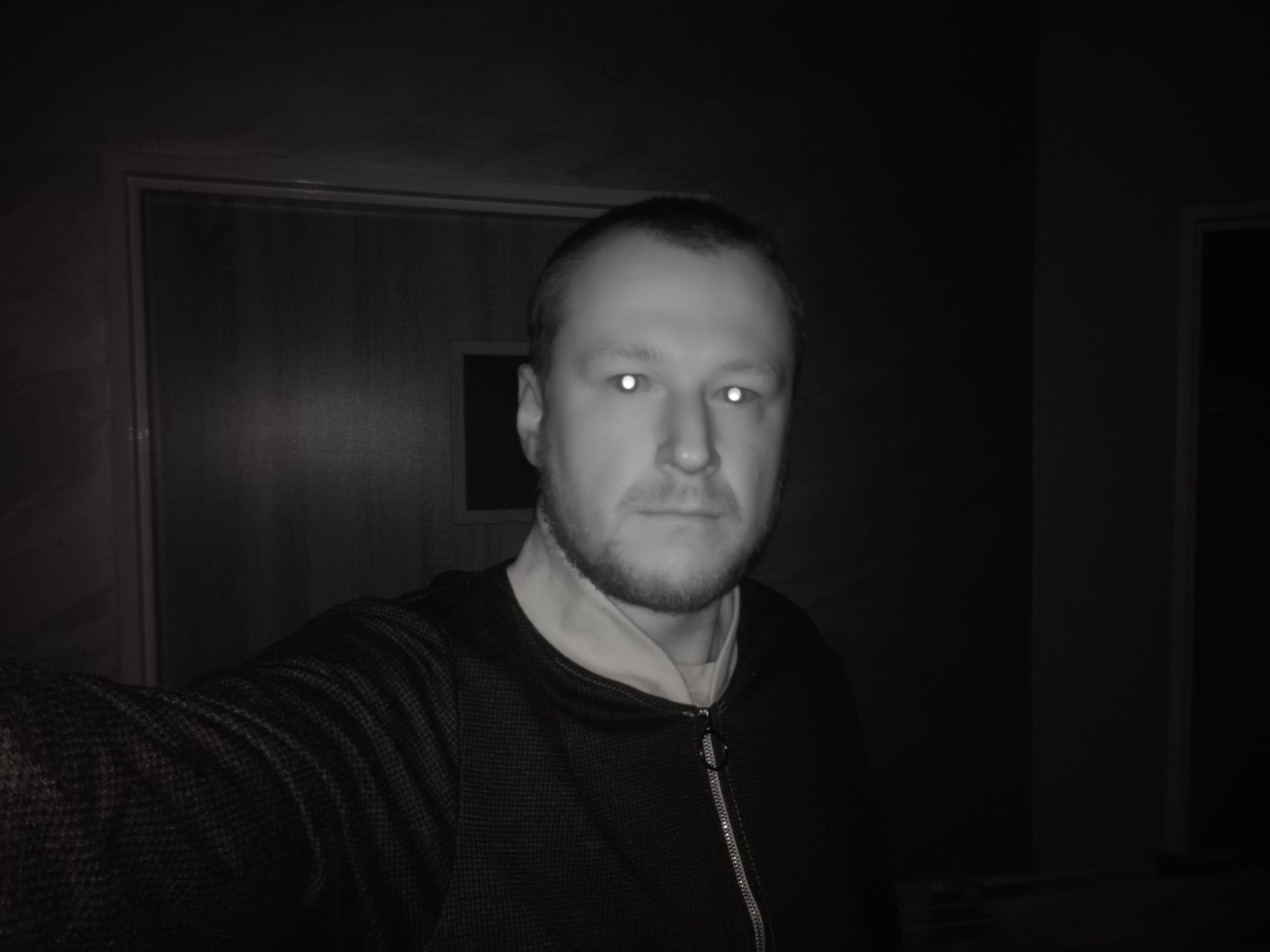 Takie innowacje lubię. Ten smartfon ma prawdziwy noktowizor 5