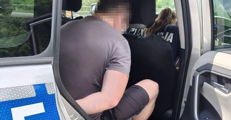 Jechał Audi zygzakiem. Świadkowie zabrali kierowcy kluczyki