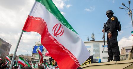 Iran grozi USA ofensywą. "Zaostrzy działania"