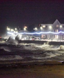 Ciaran zaatakował Europę. Chaos na drogach i kolei. Ludzie bez prądu