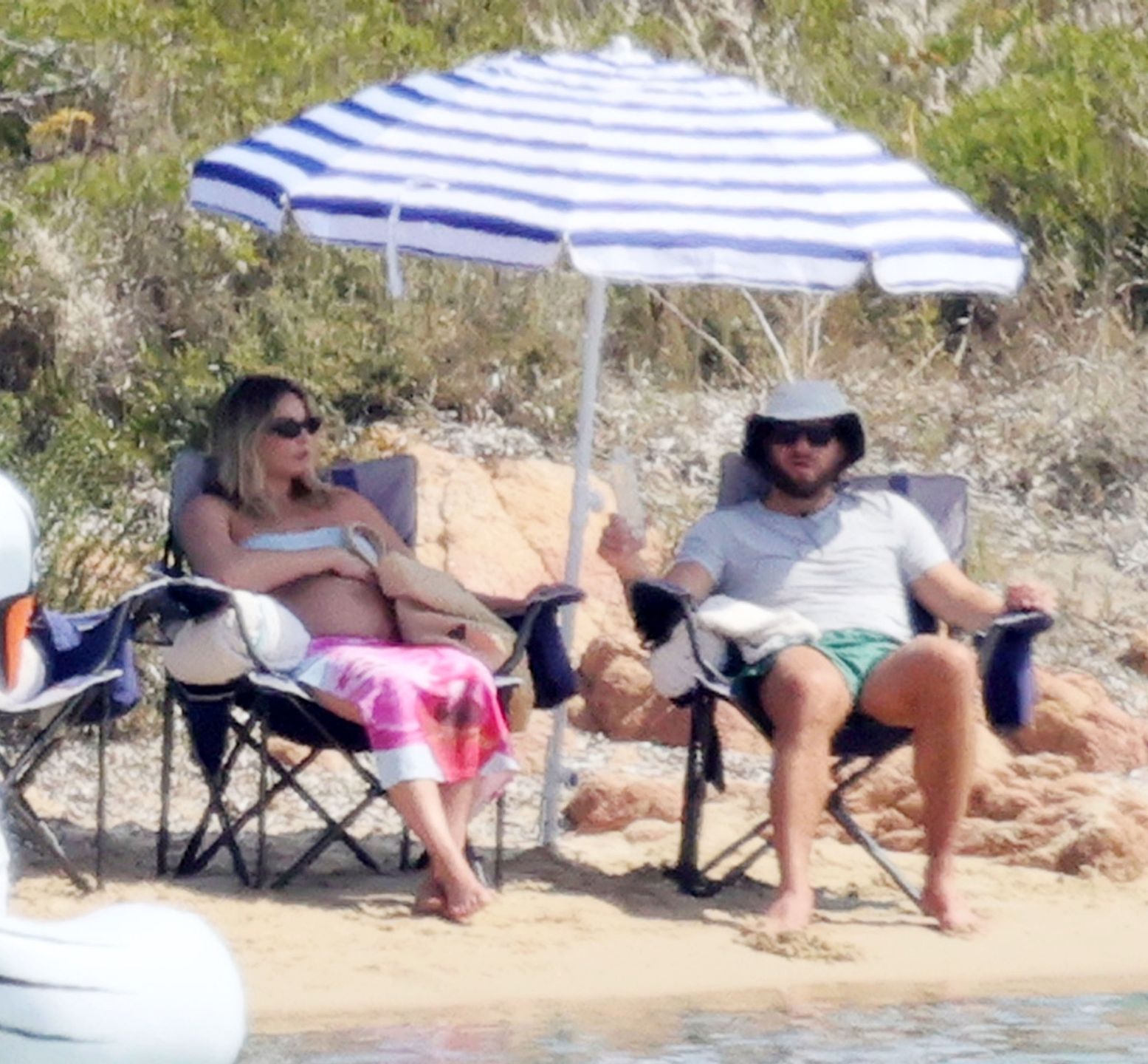 Margot Robbie podczas wakacji na Sardynii