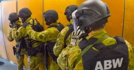 Realne zagrożenie terroryzmem w Polsce. Obywatel Indii zatrzymany