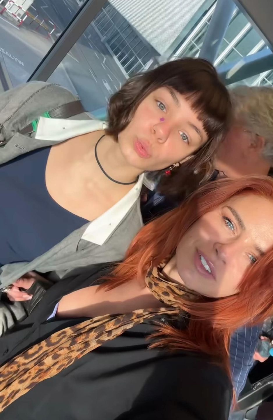 Natasza Urbańska z rodziną w drodze do Londynu