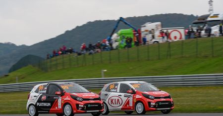 Kalendarz Kia Platinum Cup 2019. Zawodnicy wystartują na torach znanych z Formuły 1