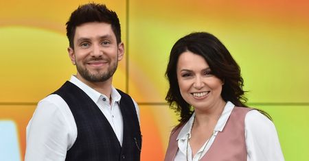 Kim jest Piotr Wojdyło? Został nowym prowadzącym "Pytanie na Śniadanie". Oto jego wykształcenie
