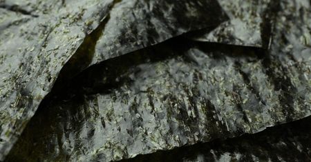 Chronią przed zakrzepicą, rakiem, miażdżycą. Jedz codziennie