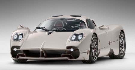 Pagani Utopia ma V12 i manualną skrzynię. Prośby klientów zostały wysłuchane