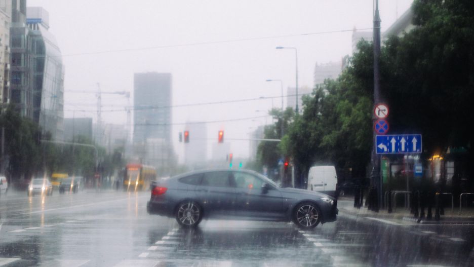 deszcz w stolicy
Warszawa, 20.06.2022. Burza i silne opady deszczu  w stolicy, 20 bm. (az/dw)
PAP/Albert Zawada
Albert Zawada
burza, Deszcz, opady deszczu, w warszawie